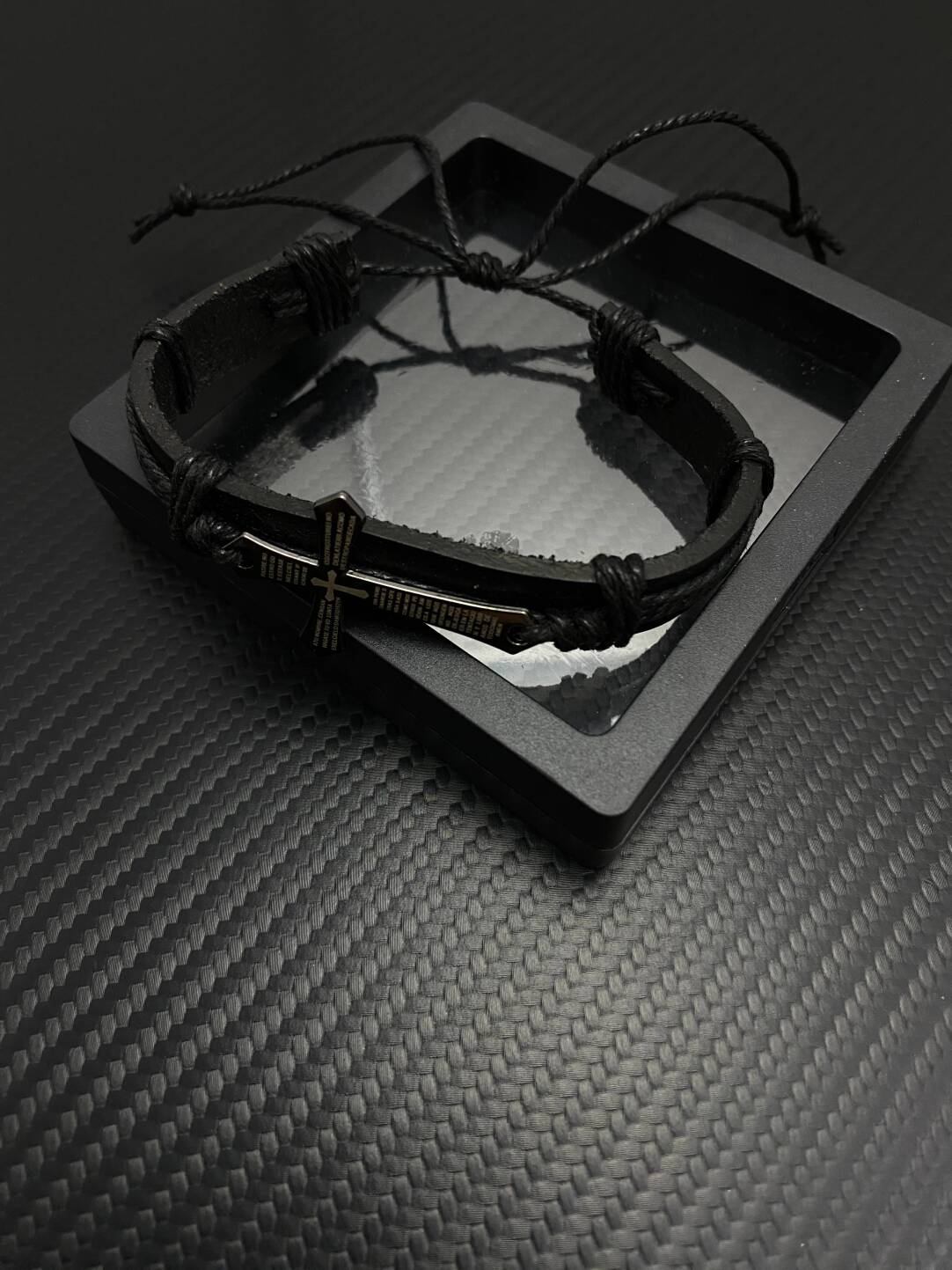 2025NEW美式cleanfit复古个性简约男女情侣设计感十字架皮革手链 · 黑色