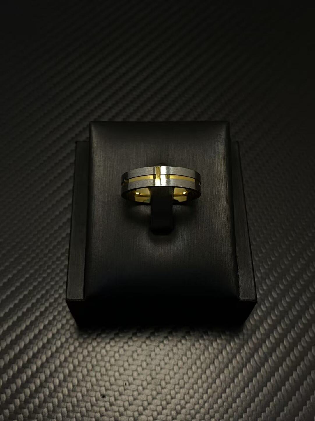 2025NEW美式cleanfit气质十字架条纹指环设计感小众男士钛钢戒指
