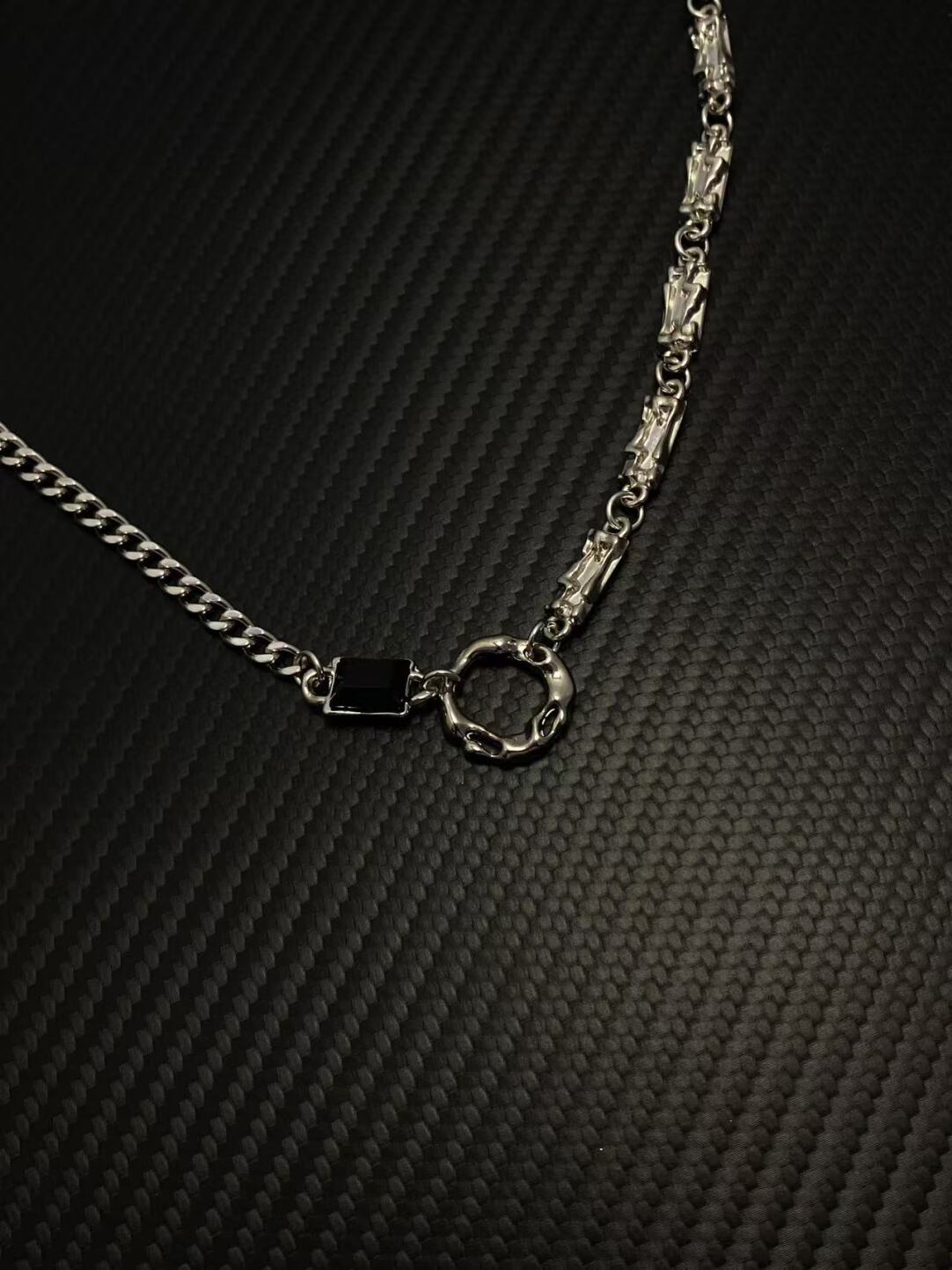 2025NEW美式cleanfit设计感小众潮牌拼接嘻哈高级感个性钛钢项链 · 不规则圆圈项链