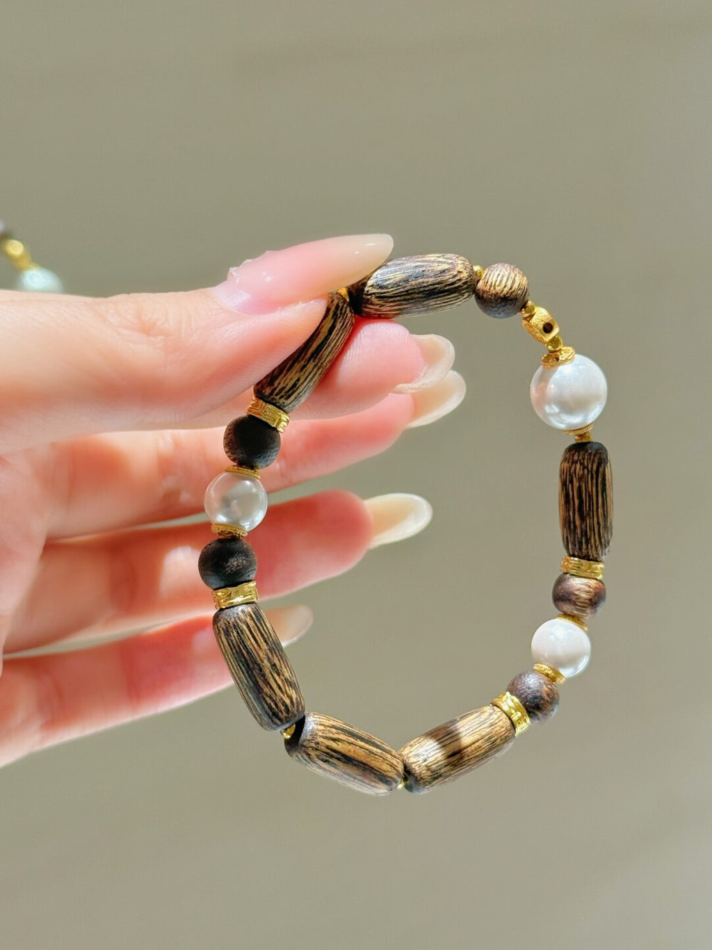 【珍珠顶珠】天然沉香单圈手串 · 温婉贵气小众高级感原创