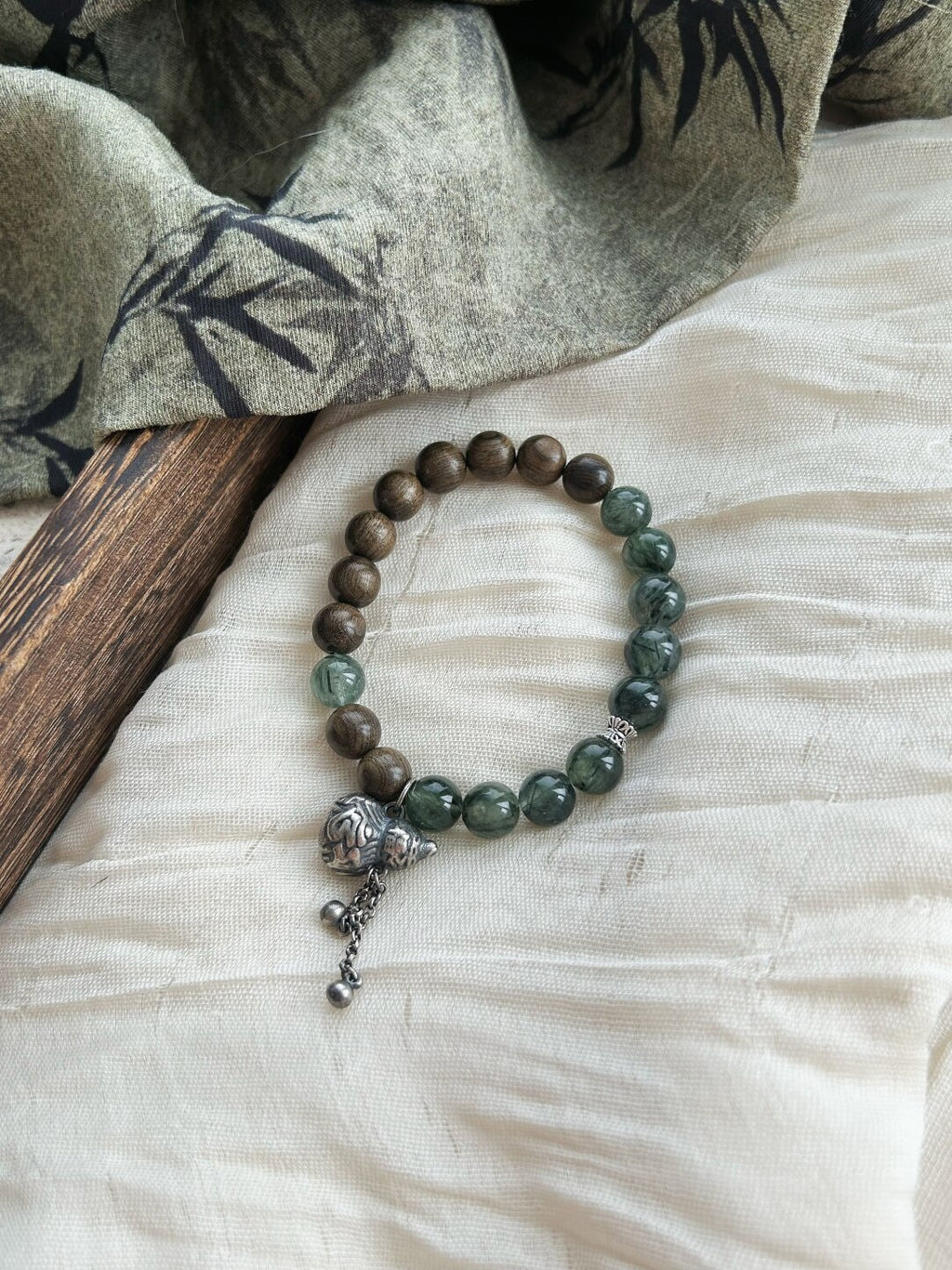 任逍遥｜原创新中式阴沉木绿发晶手串手链