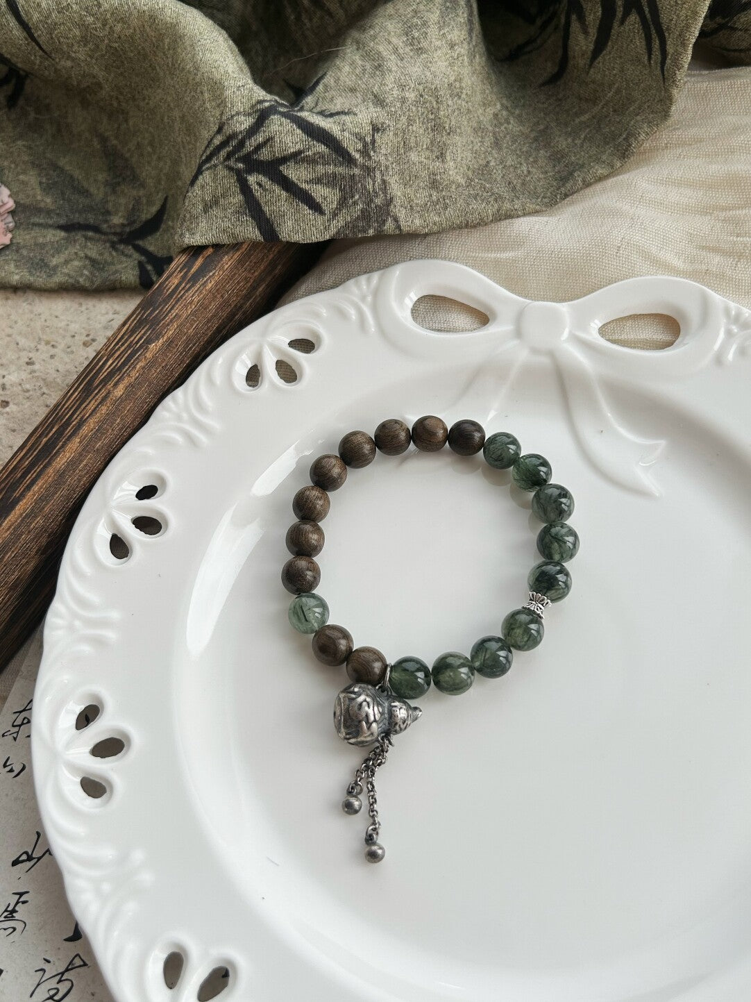 任逍遥｜原创新中式阴沉木绿发晶手串手链