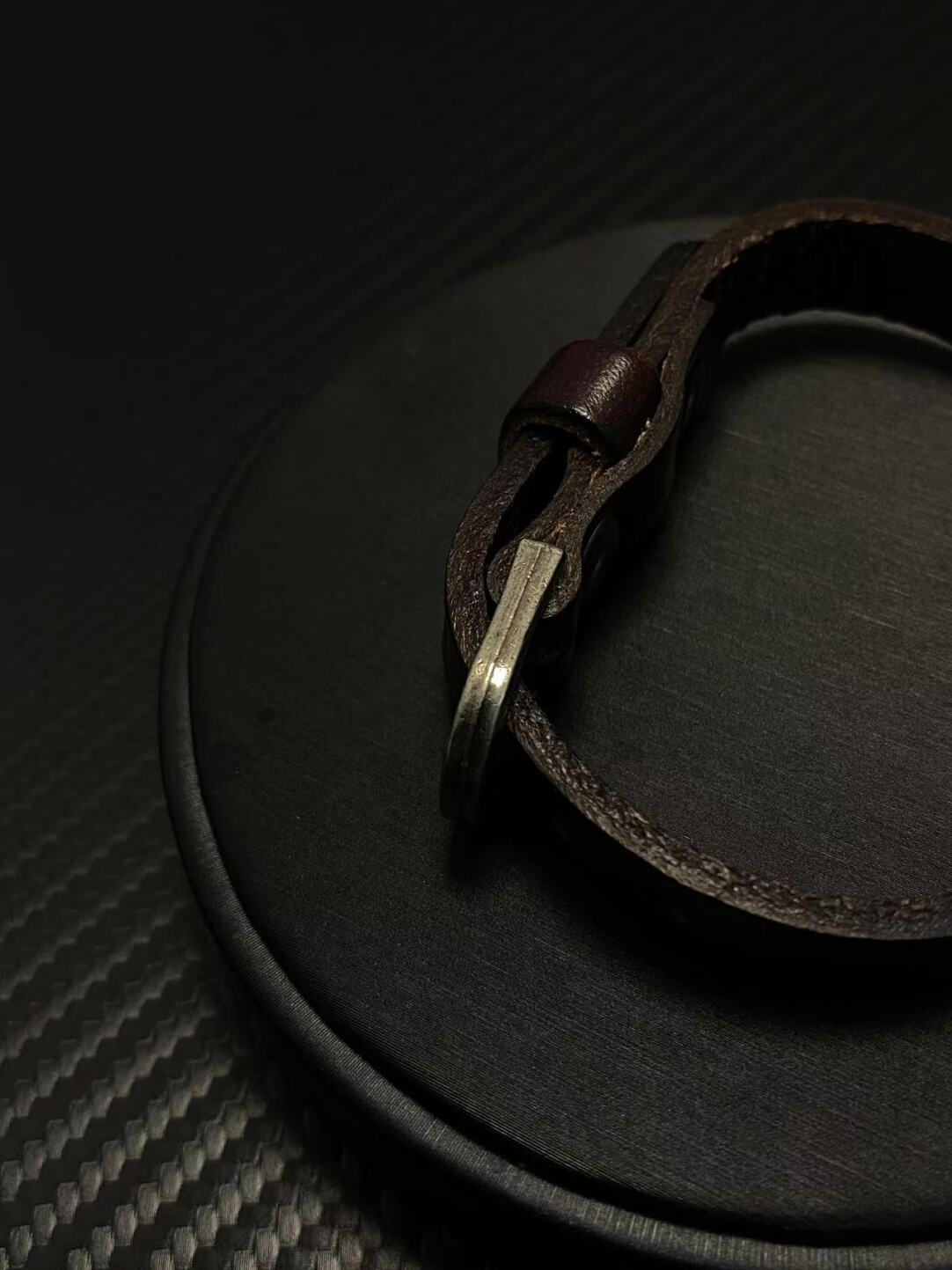 2025NEW美式cleanfit简约复古多色可调节高级感情侣牛皮手链潮牌