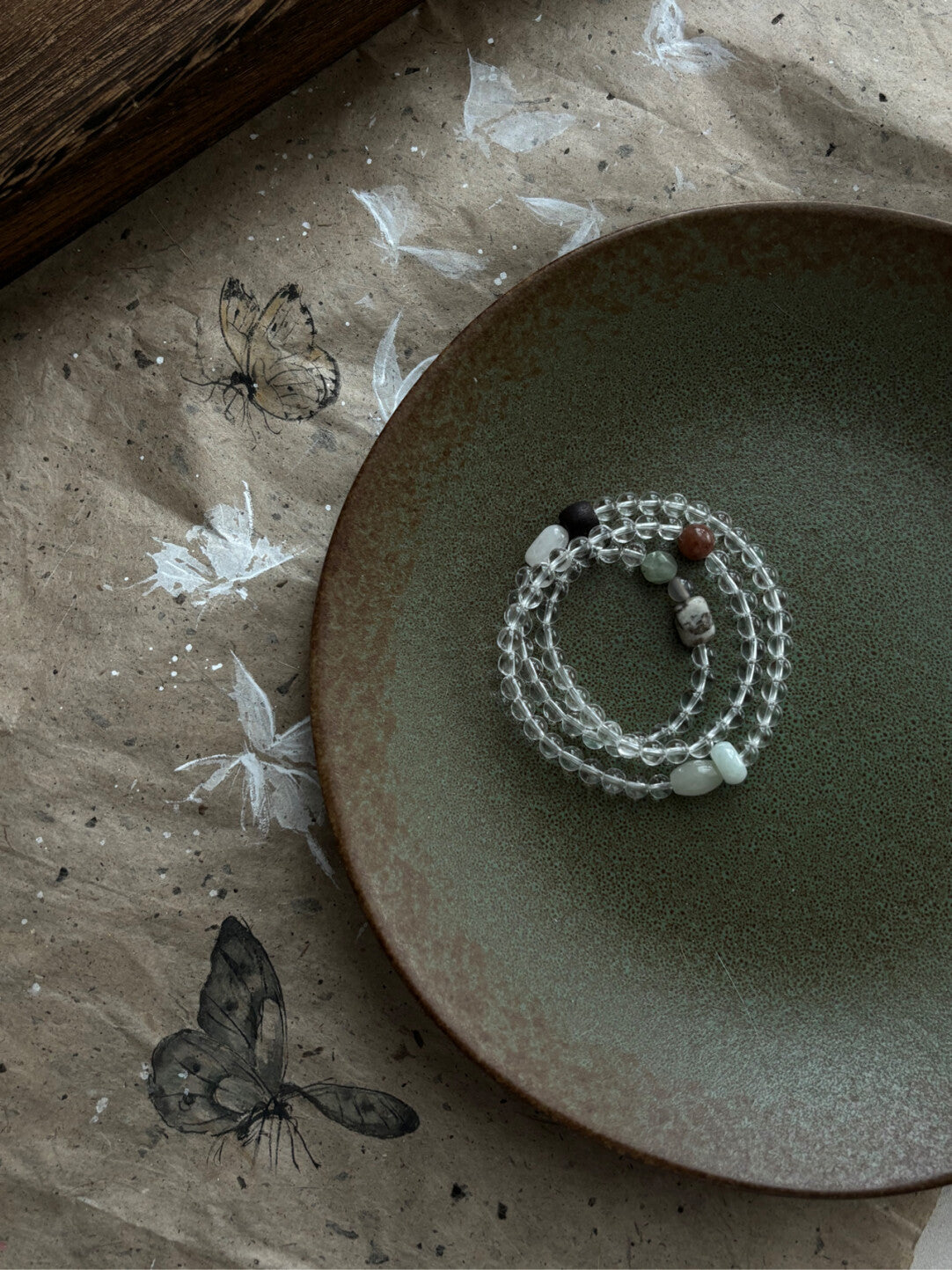 【云关雪栈】｜原创白水晶灰玛瑙天然白玉绿草石降真香手串