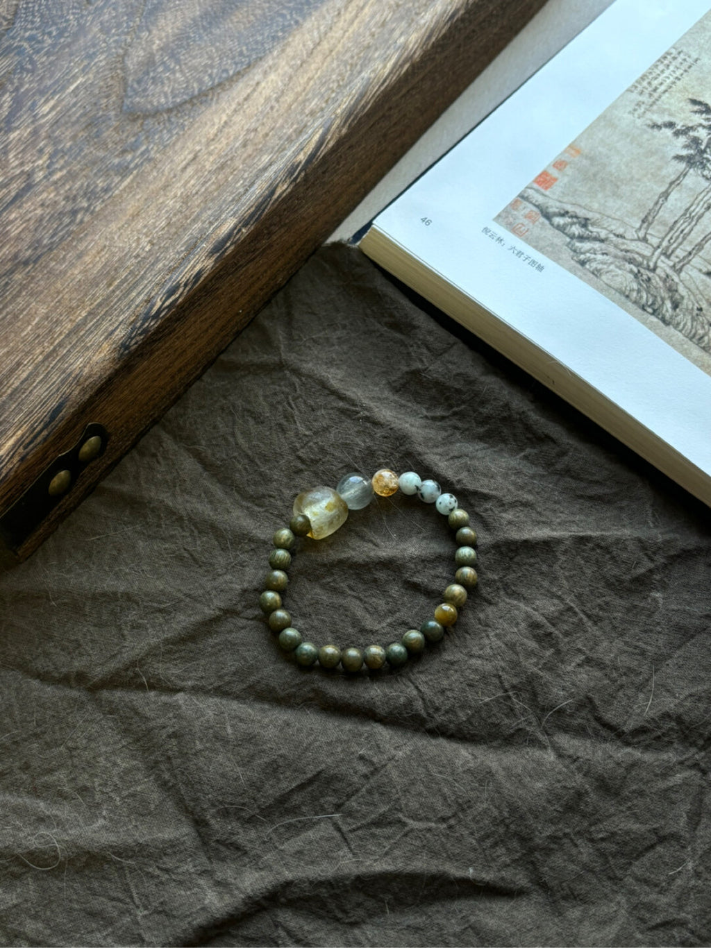 【青瓦桂落】原创新中式绿檀绿兔毛天山兰玛瑙手串
