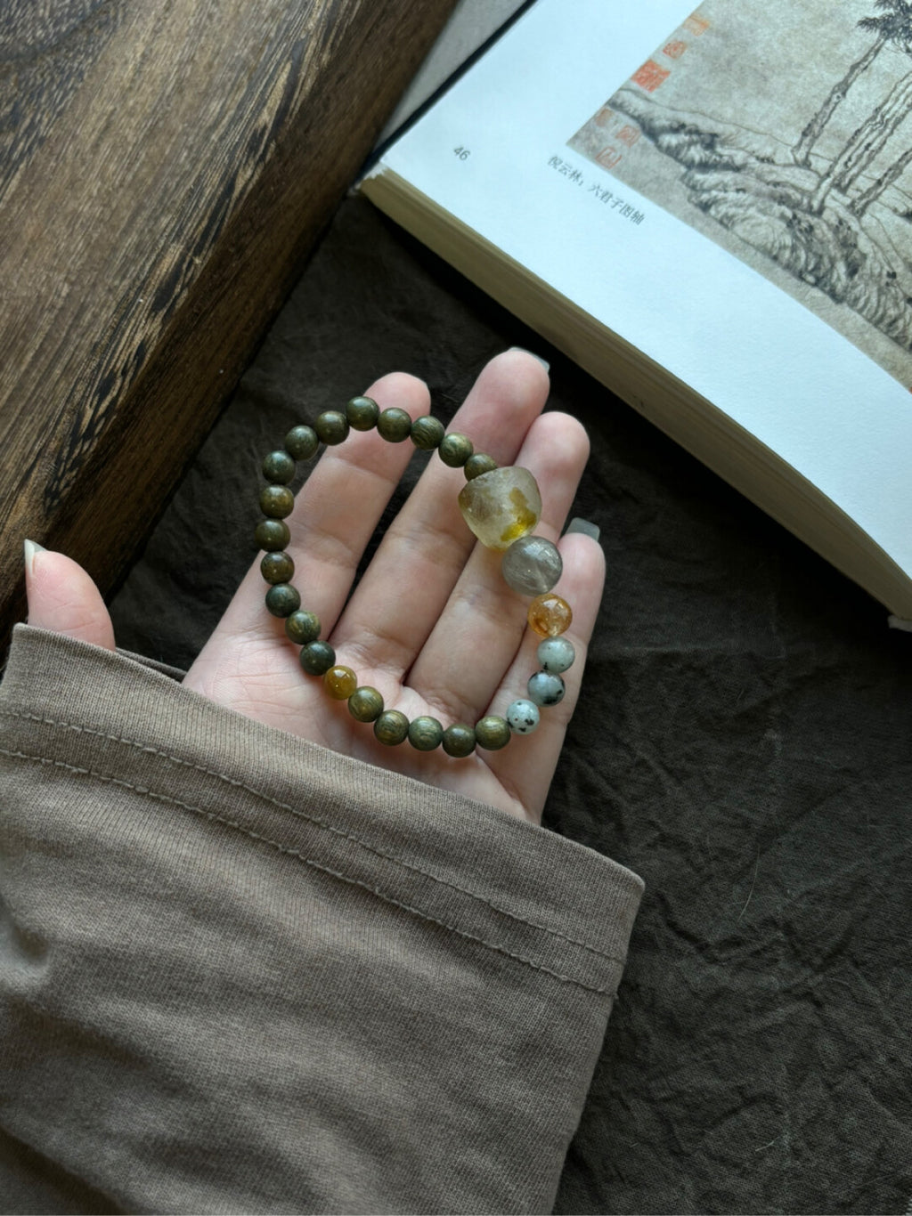 【青瓦桂落】原创新中式绿檀绿兔毛天山兰玛瑙手串