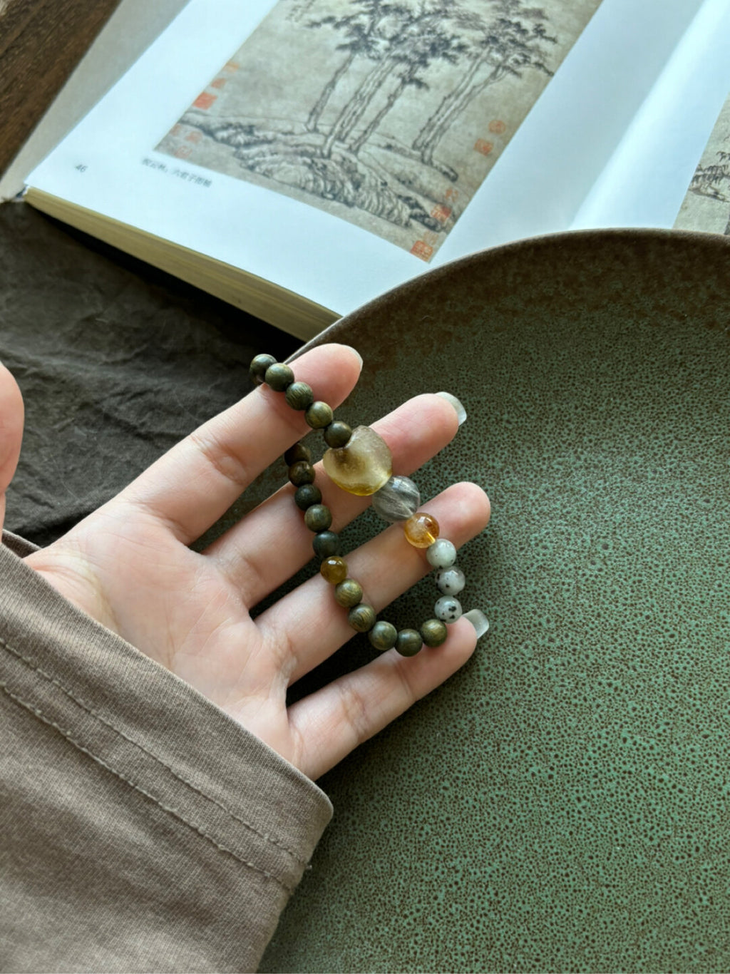 【青瓦桂落】原创新中式绿檀绿兔毛天山兰玛瑙手串