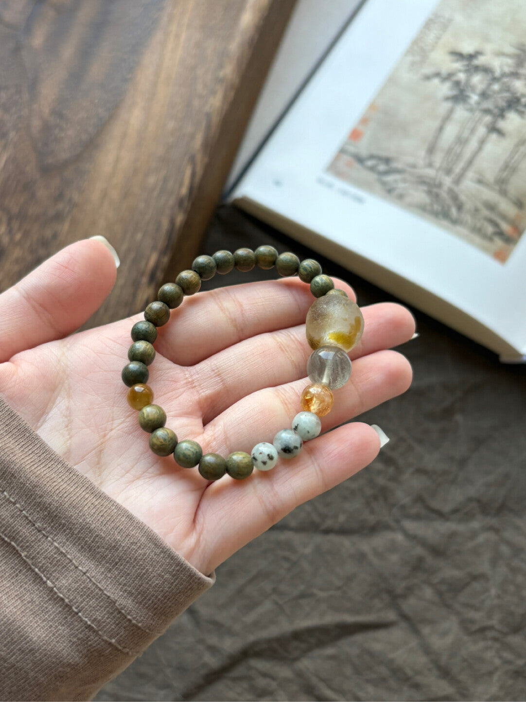 【青瓦桂落】原创新中式绿檀绿兔毛天山兰玛瑙手串