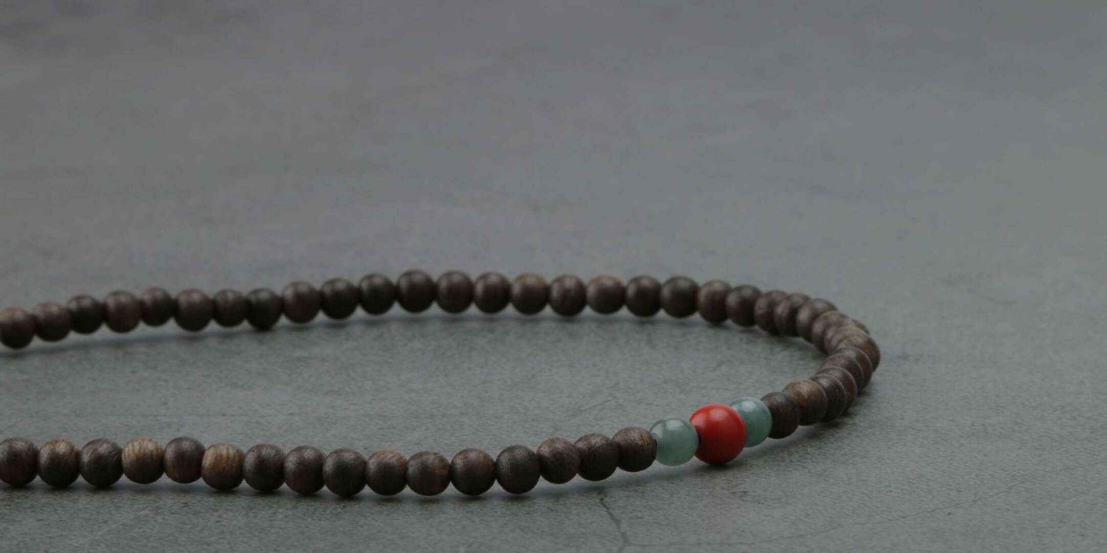 【文莱沉香手串】0.4文莱沉香珠+蓝翡0.4+朱砂0.5｜925银配饰